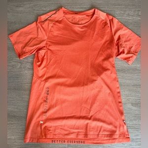 Lululemon Tshirt